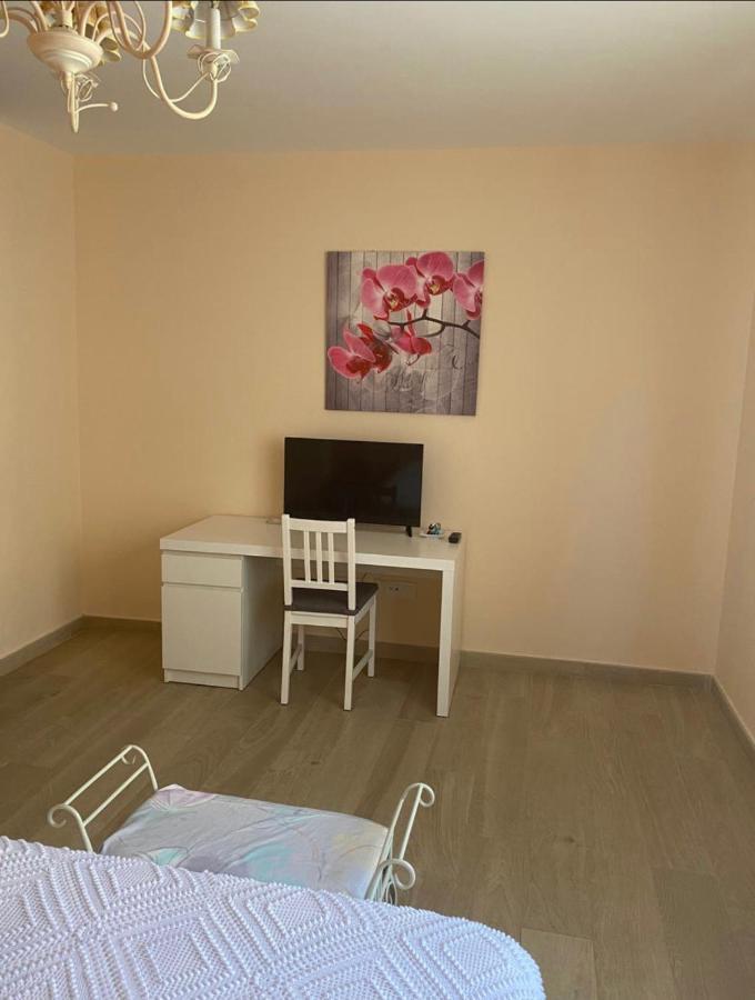 Hostal Sara Villafeliche Eksteriør billede